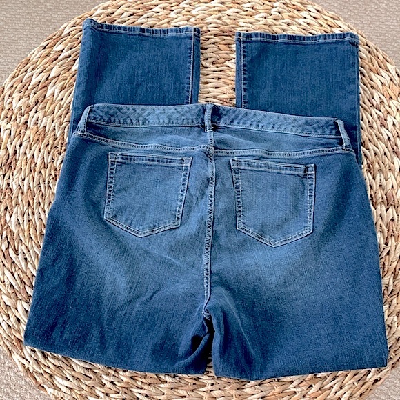 Torrid Vintage Stretch Mid Rise Slim Bootcut Jean - Picture 8 of 15